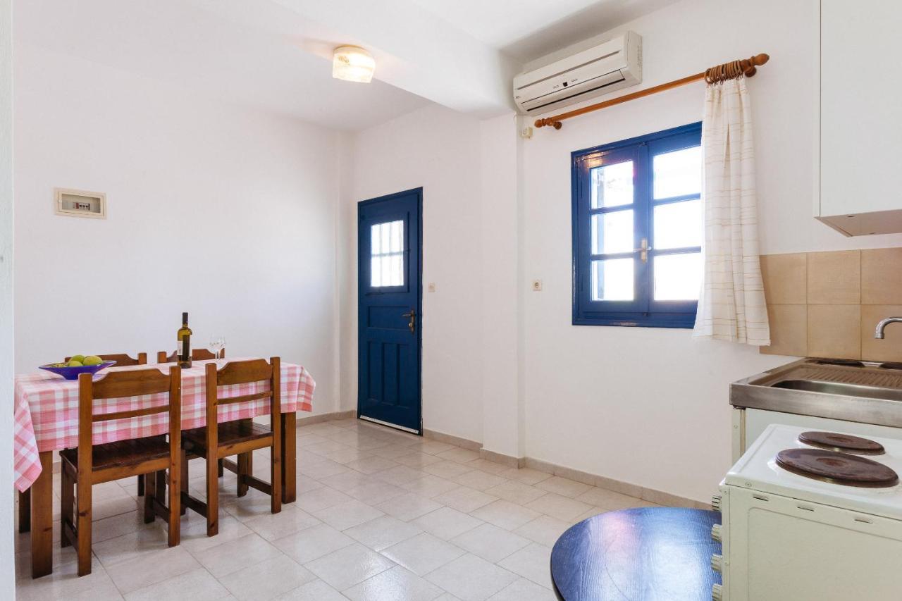 Thalassitis Coastal Apartments 페리볼로스 외부 사진