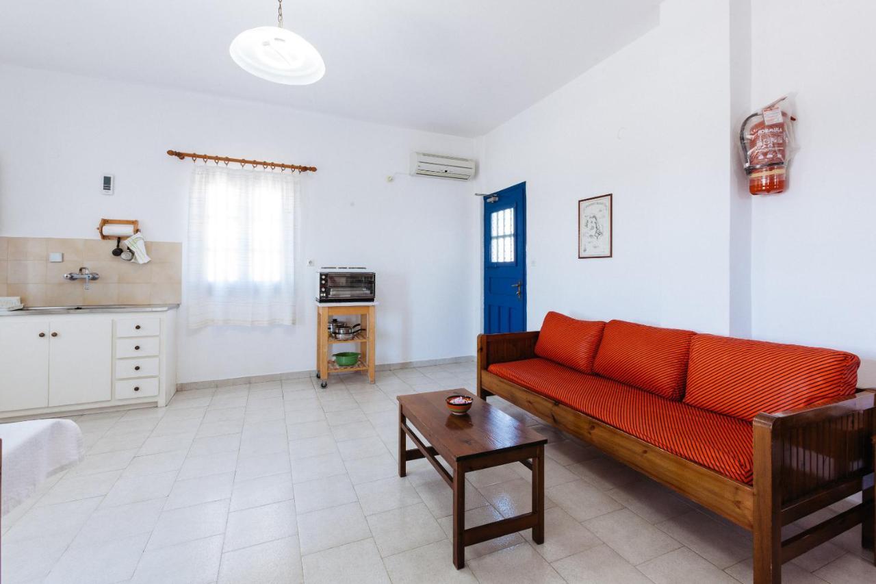 Thalassitis Coastal Apartments 페리볼로스 외부 사진
