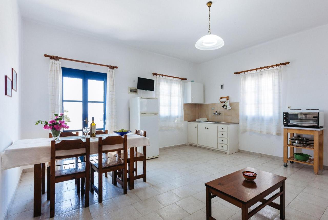 Thalassitis Coastal Apartments 페리볼로스 외부 사진