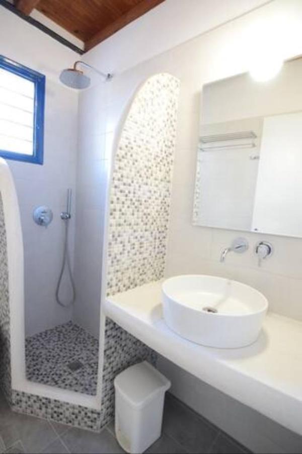 Thalassitis Coastal Apartments 페리볼로스 외부 사진