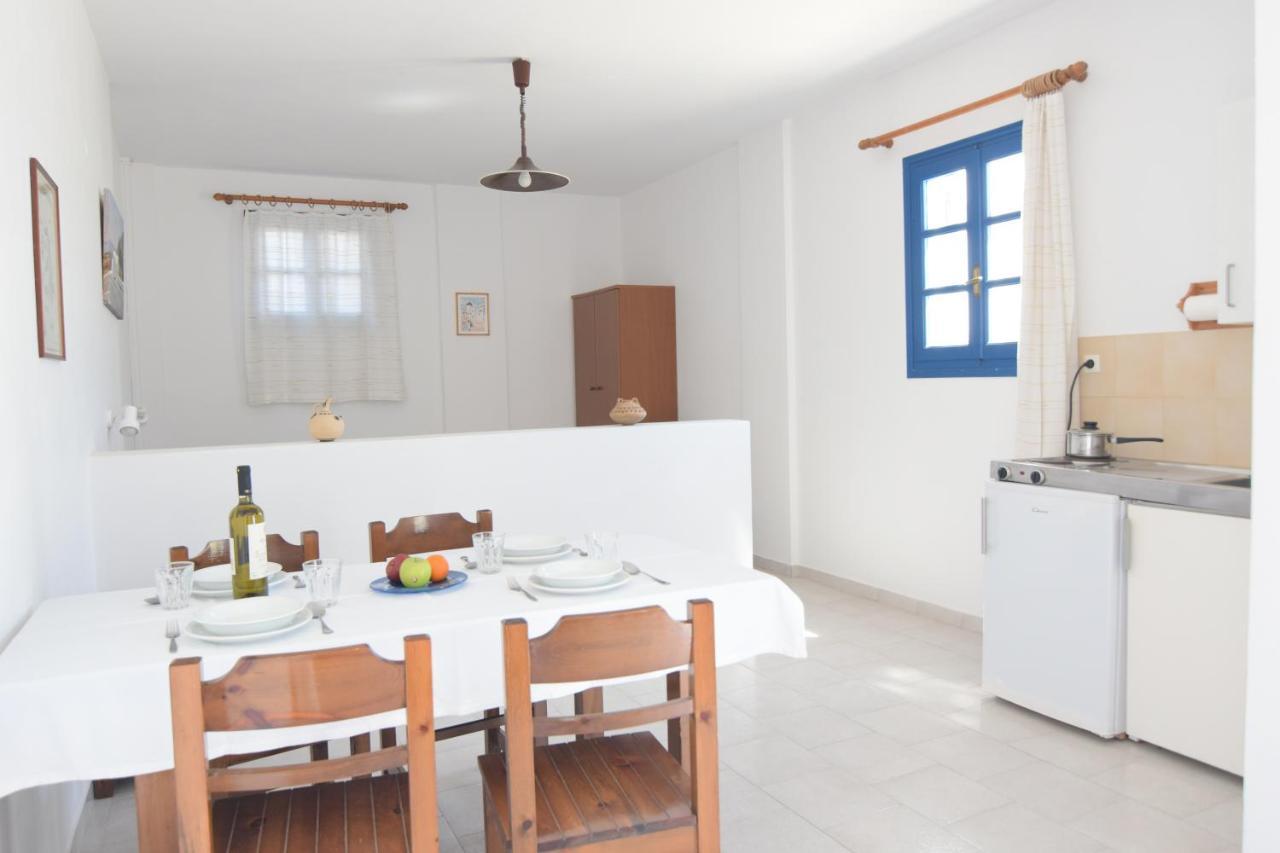 Thalassitis Coastal Apartments 페리볼로스 외부 사진