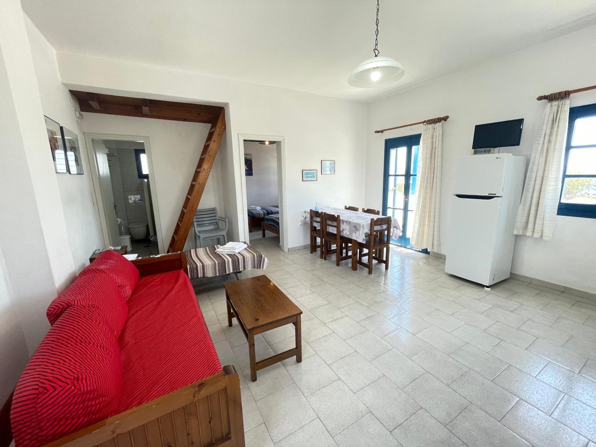 Thalassitis Coastal Apartments 페리볼로스 외부 사진