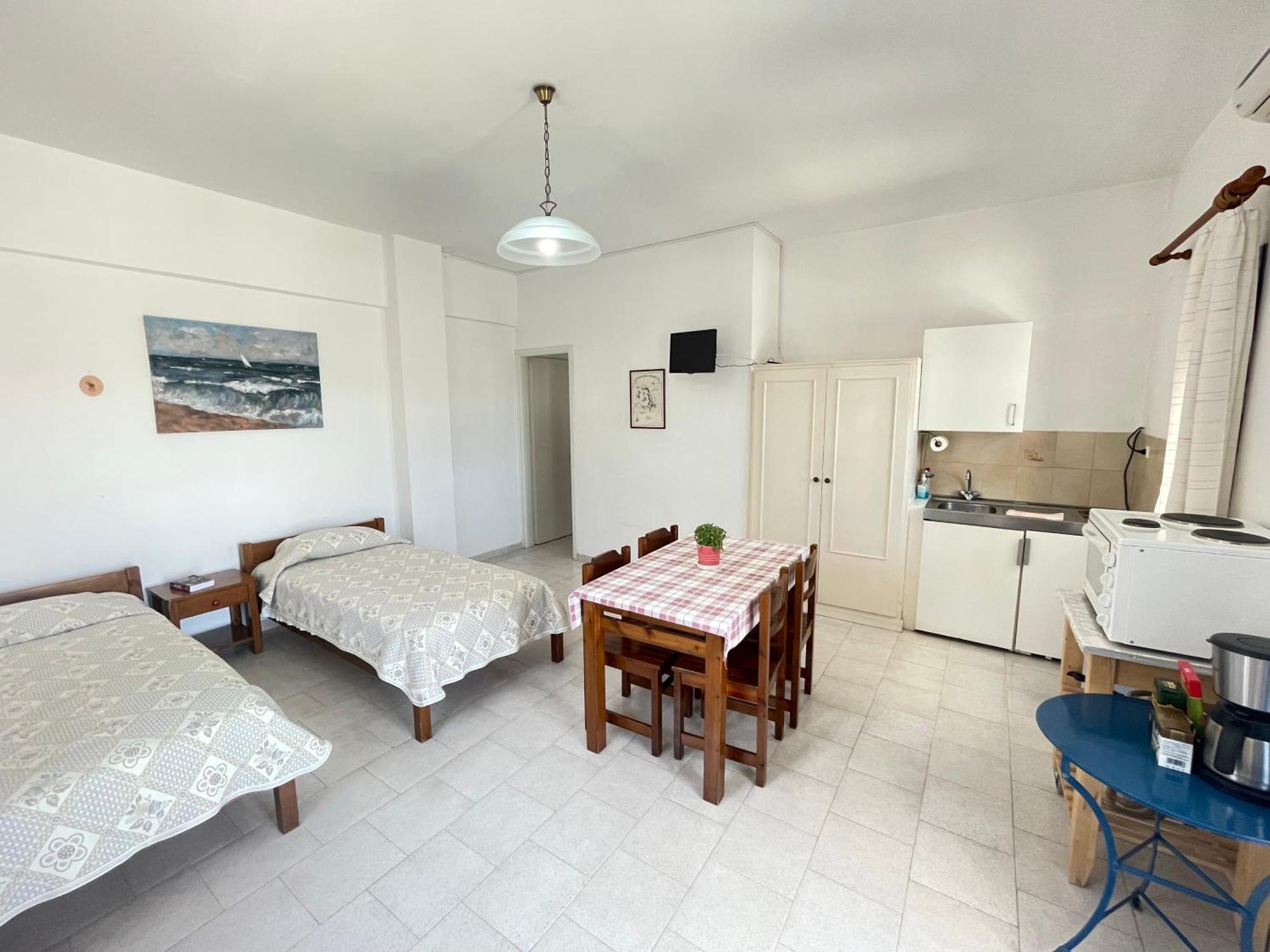 Thalassitis Coastal Apartments 페리볼로스 외부 사진
