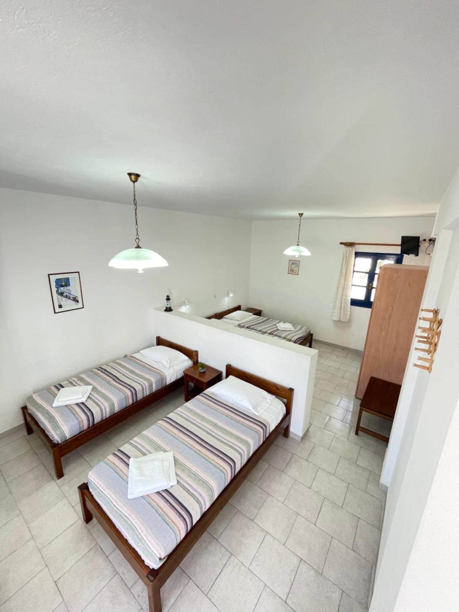 Thalassitis Coastal Apartments 페리볼로스 외부 사진